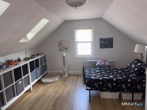 43 Farnham Road West Hartford CT 06119