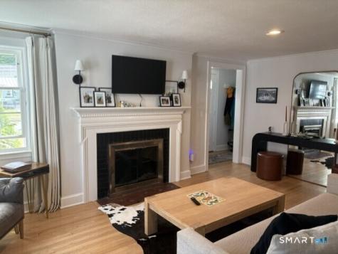 43 Farnham Road West Hartford CT 06119