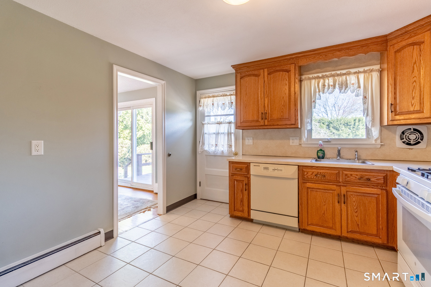 46 Turkey Hill Road Newington CT 06111
