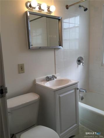 6 Silver Drive Middletown CT 06457