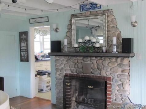 49 Indianola Road East Lyme CT 06357