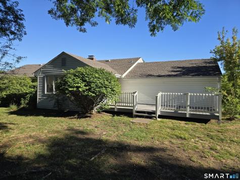 11 Eastwood Road West Hartford CT 06117