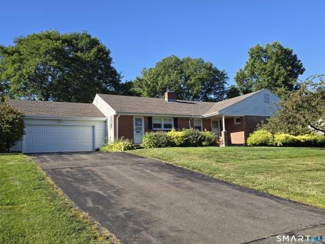 11 Eastwood Road West Hartford CT 06117