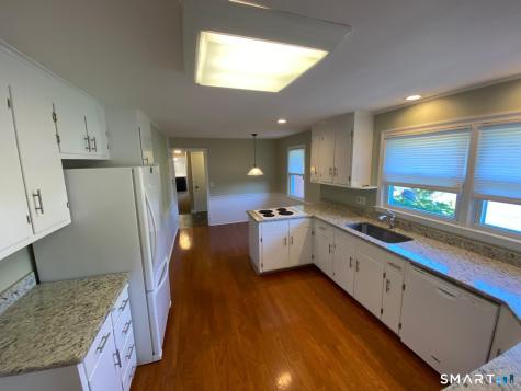 11 Eastwood Road West Hartford CT 06117