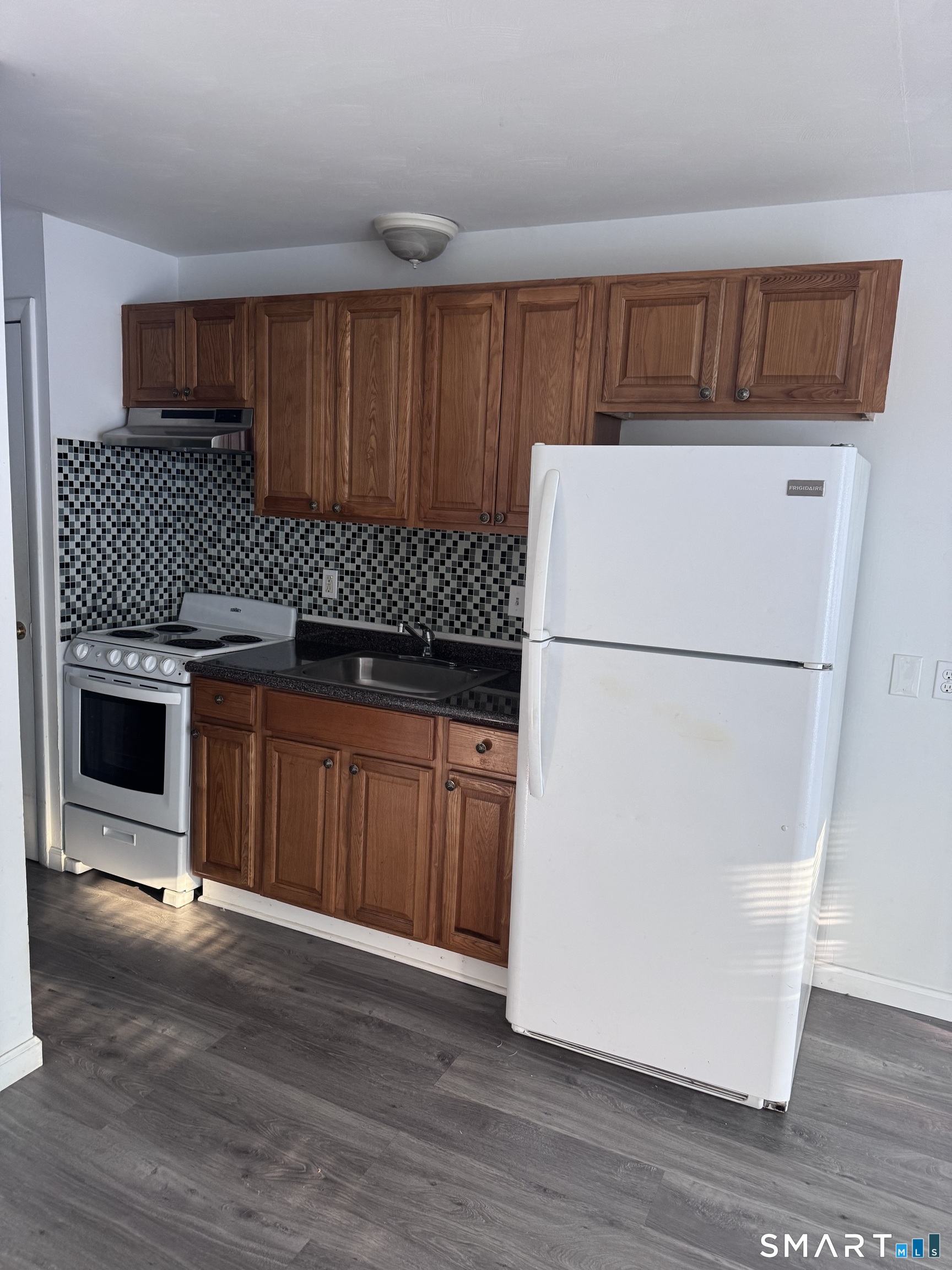 45 Olmsted Street East Hartford CT 06108
