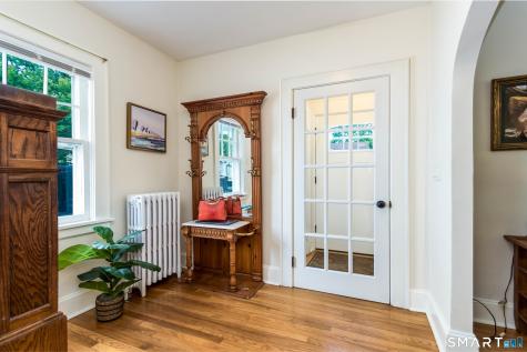 254 Homeland Street Fairfield CT 06825