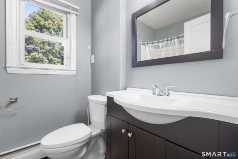71 Linnmore Drive Manchester CT 06040
