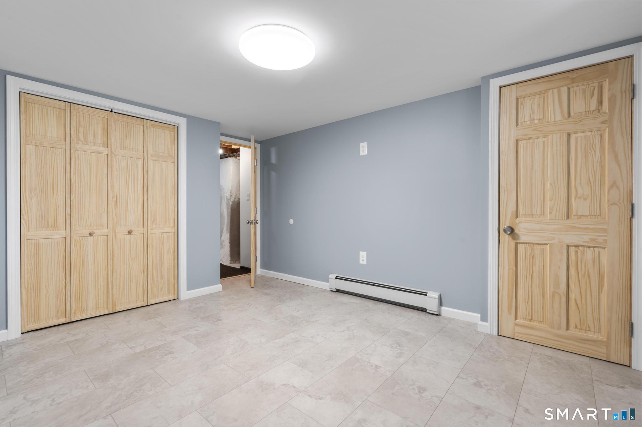 71 Linnmore Drive Manchester CT 06040