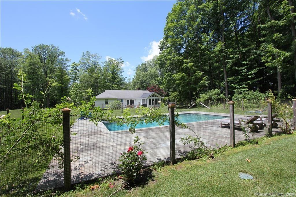 3 Lilac Lane Sharon CT 06069