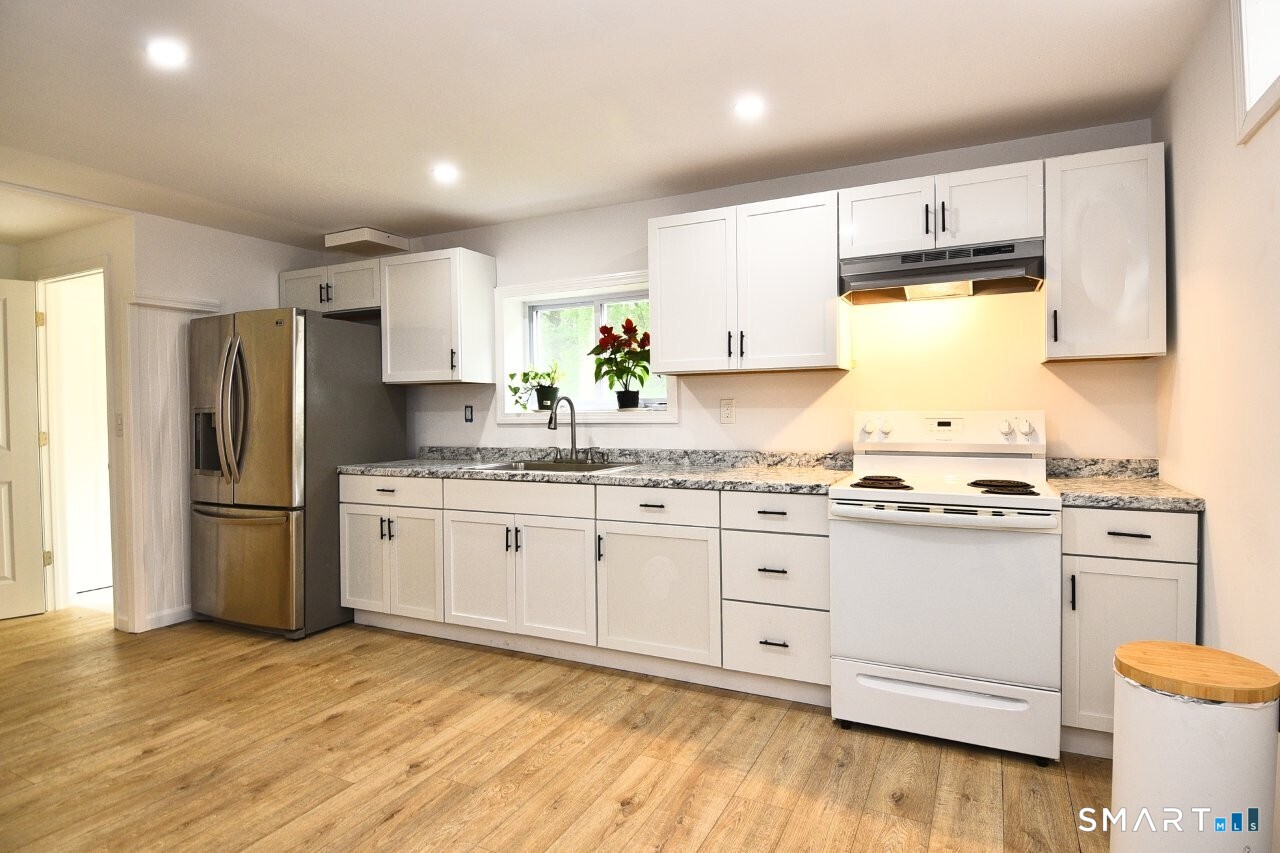 170 Sequoia Road Bridgeport CT 06606
