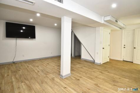 170 Sequoia Road Bridgeport CT 06606