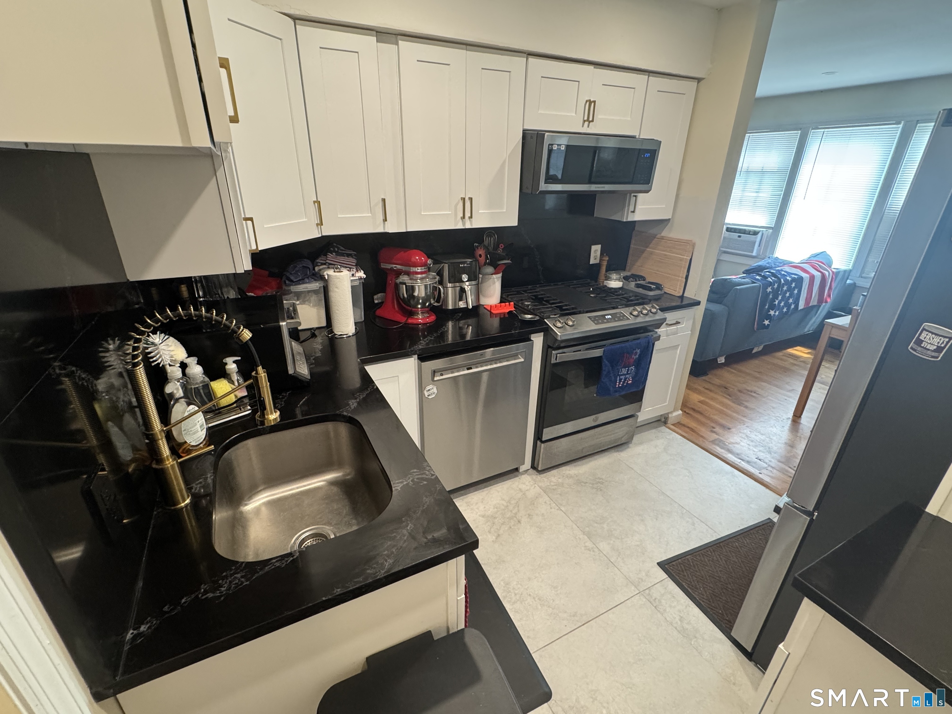 74-76 Lawrence Street New Haven CT 06511