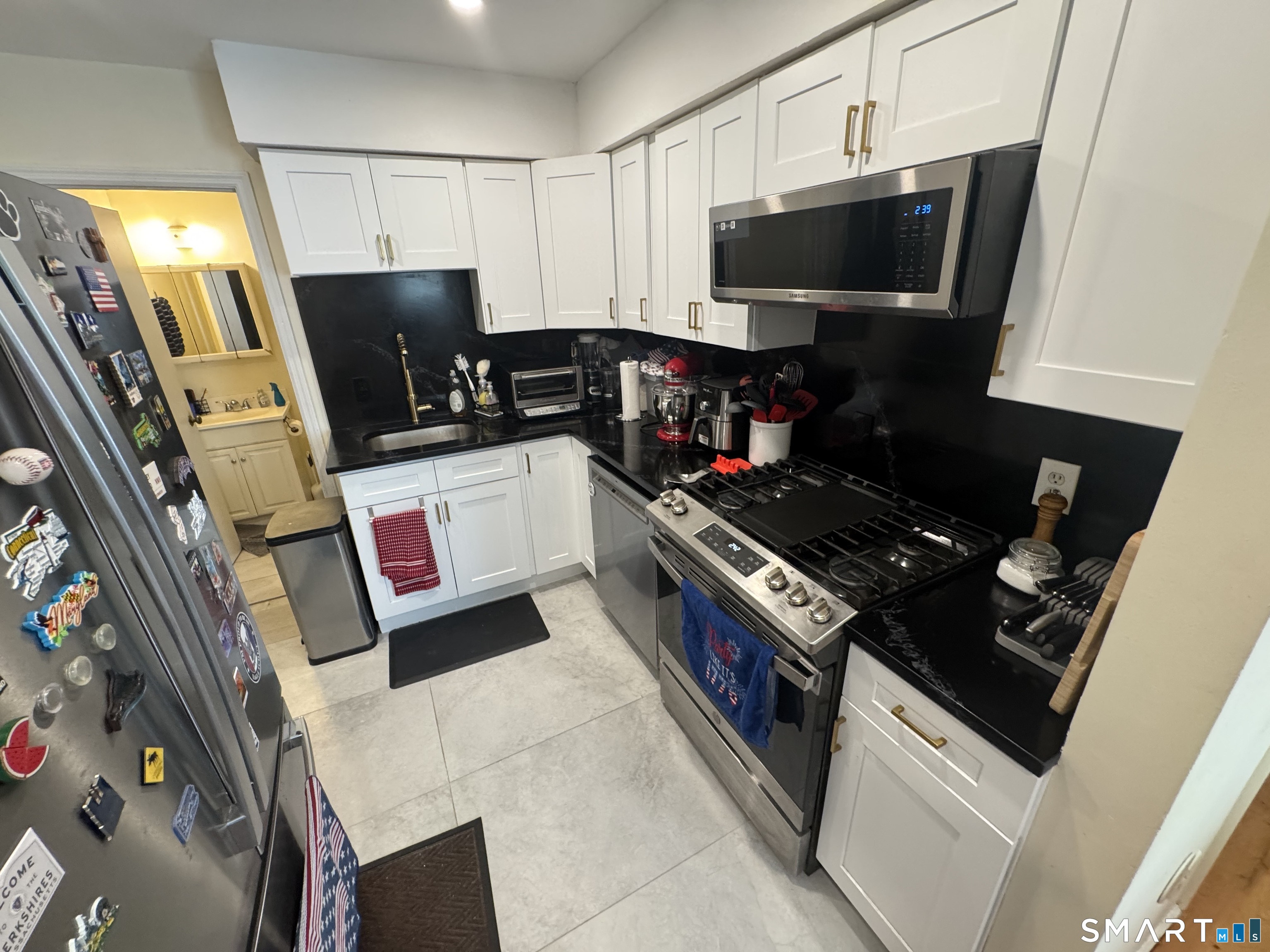 74-76 Lawrence Street New Haven CT 06511