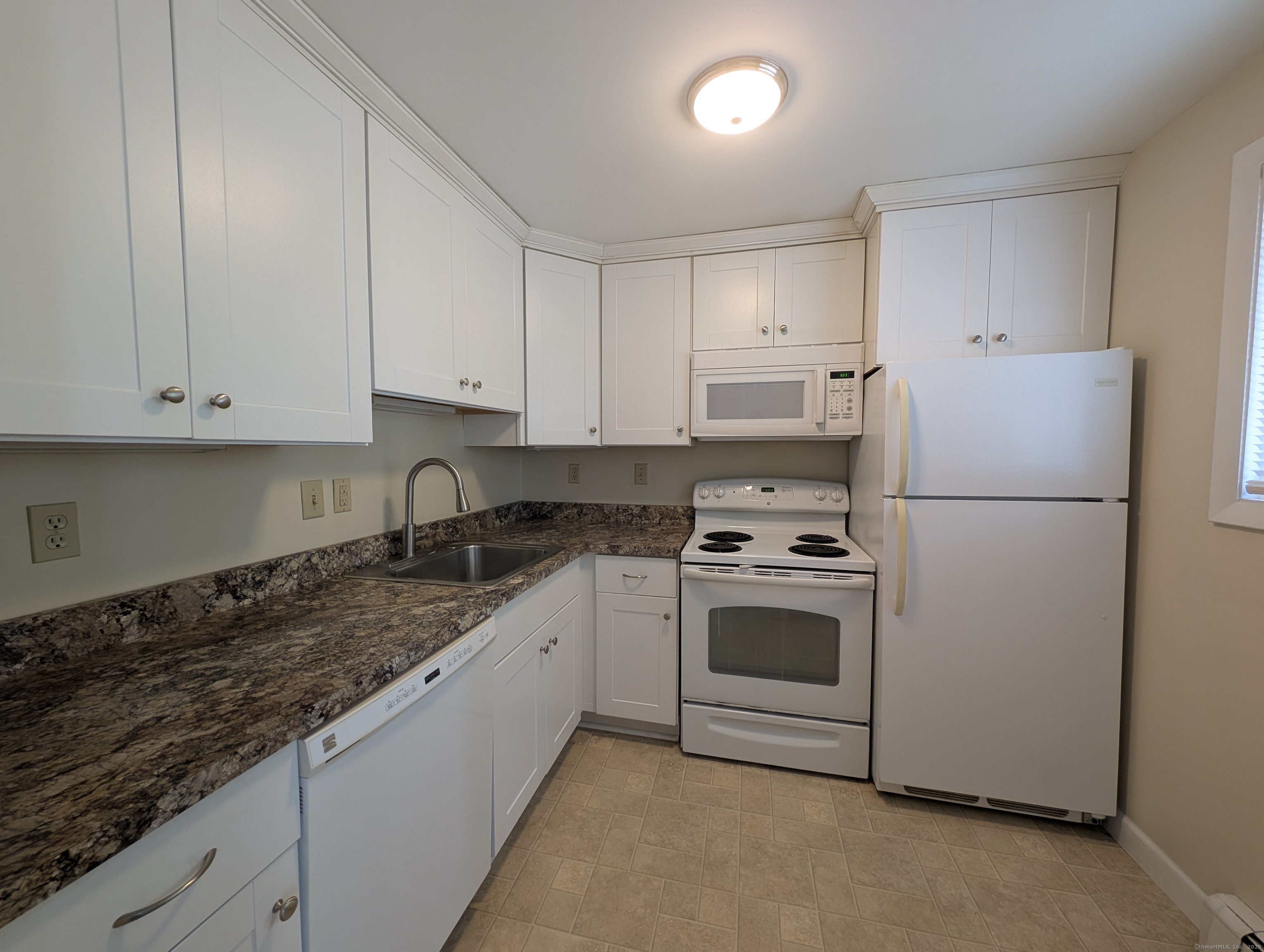 36 Irving Street Manchester CT 06042