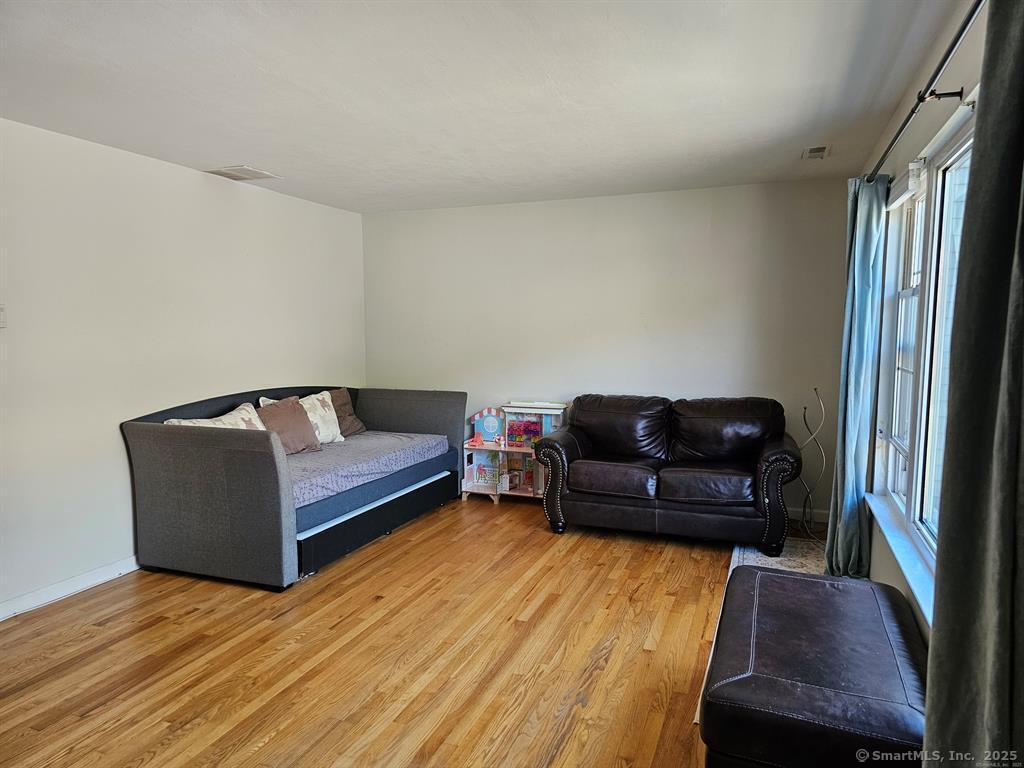 24 Village Walk Wilton CT 06897