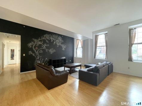 196 Crown Street New Haven CT 06510