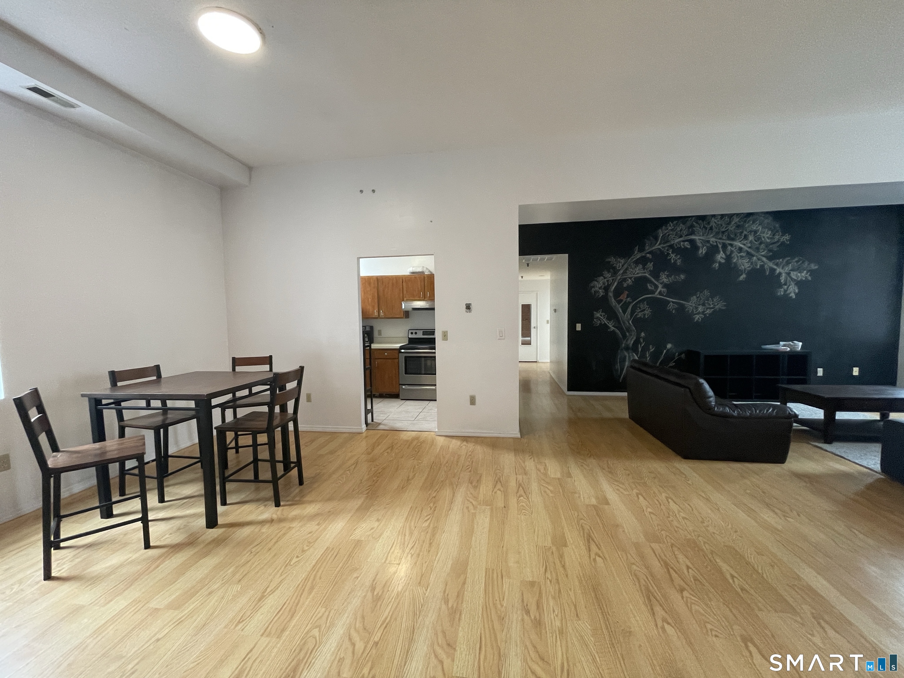 196 Crown Street New Haven CT 06510