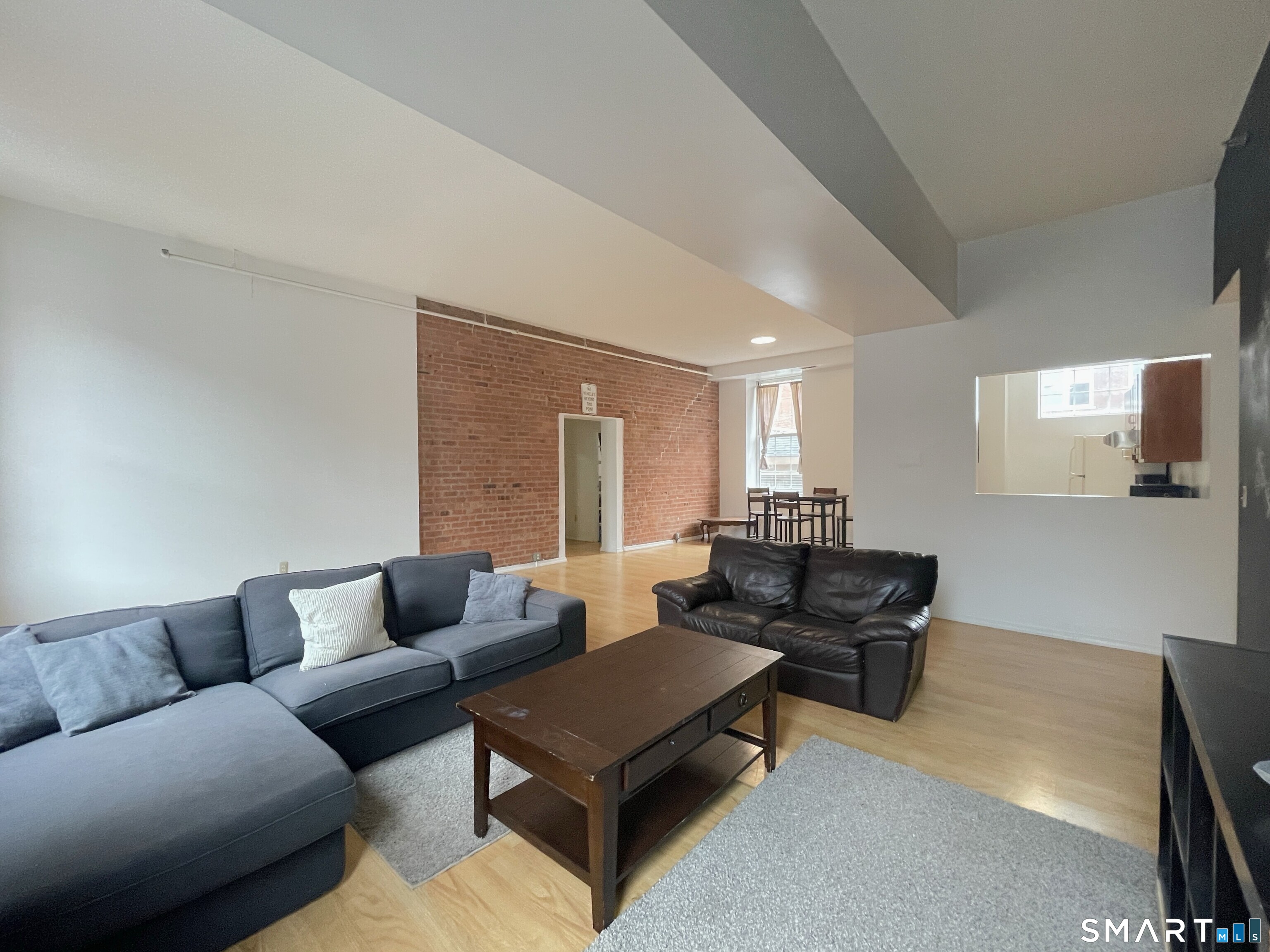 196 Crown Street New Haven CT 06510