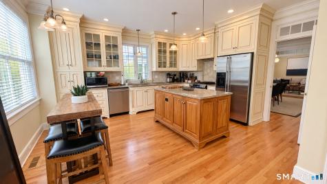 864 Oldfield Road Fairfield CT 06824