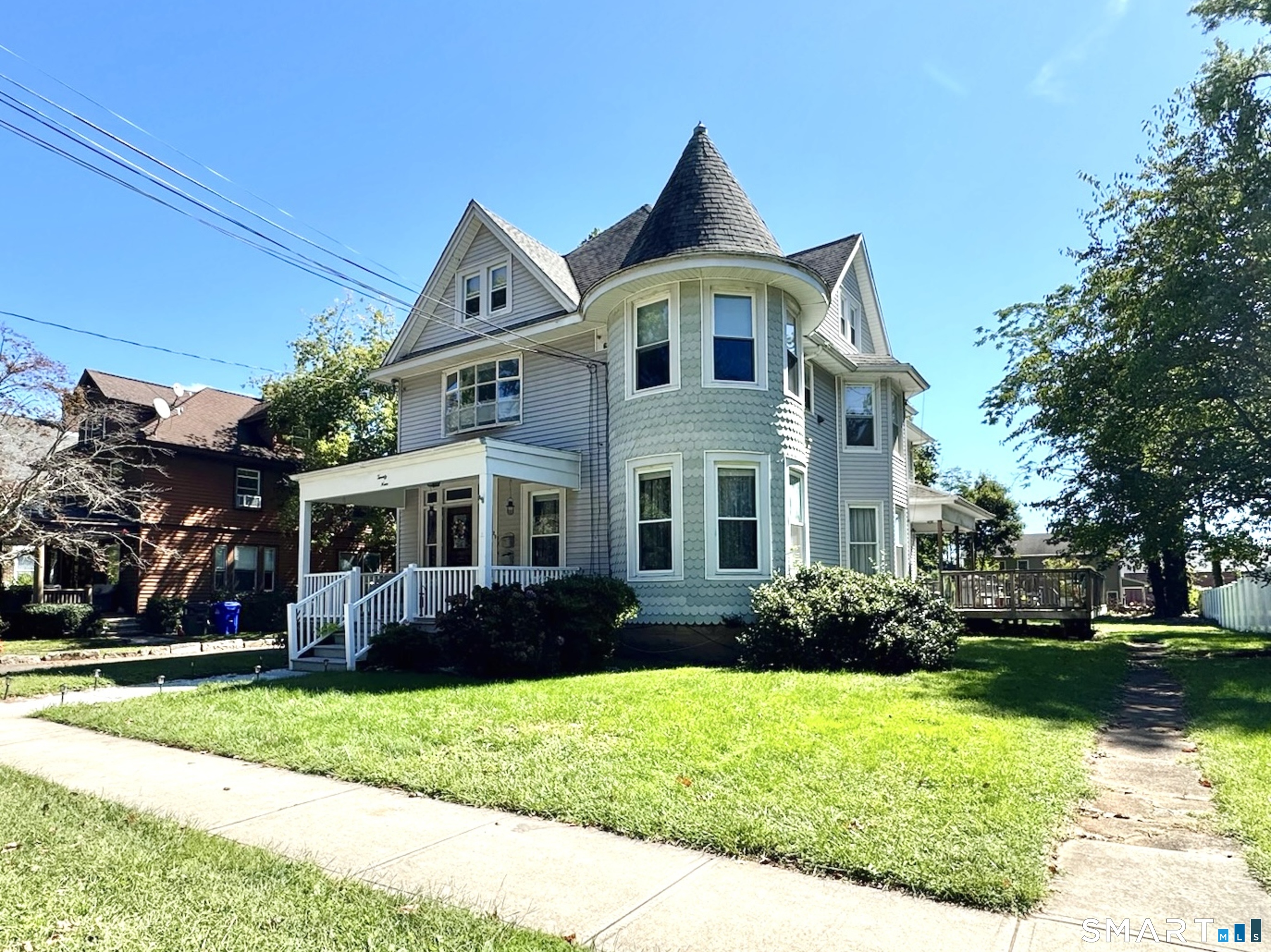 Branford CT, 29 Averill Place