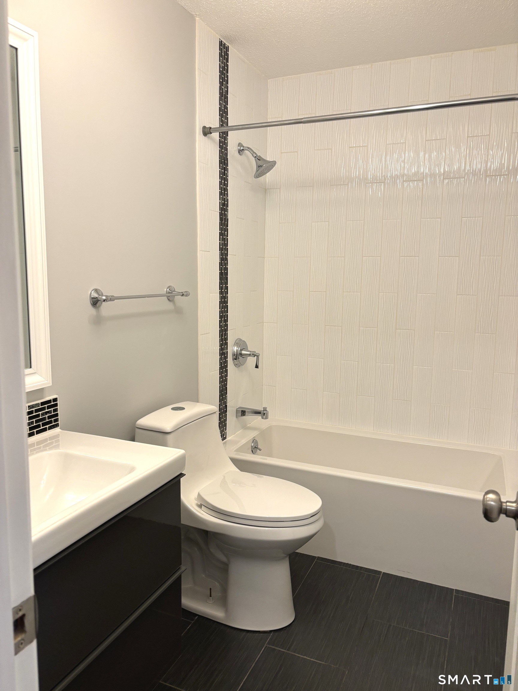 19 Greenbriar Drive Farmington CT 06032