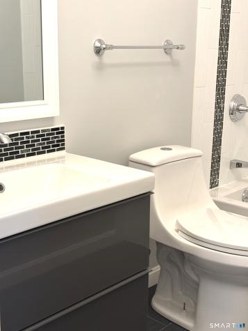 19 Greenbriar Drive Farmington CT 06032