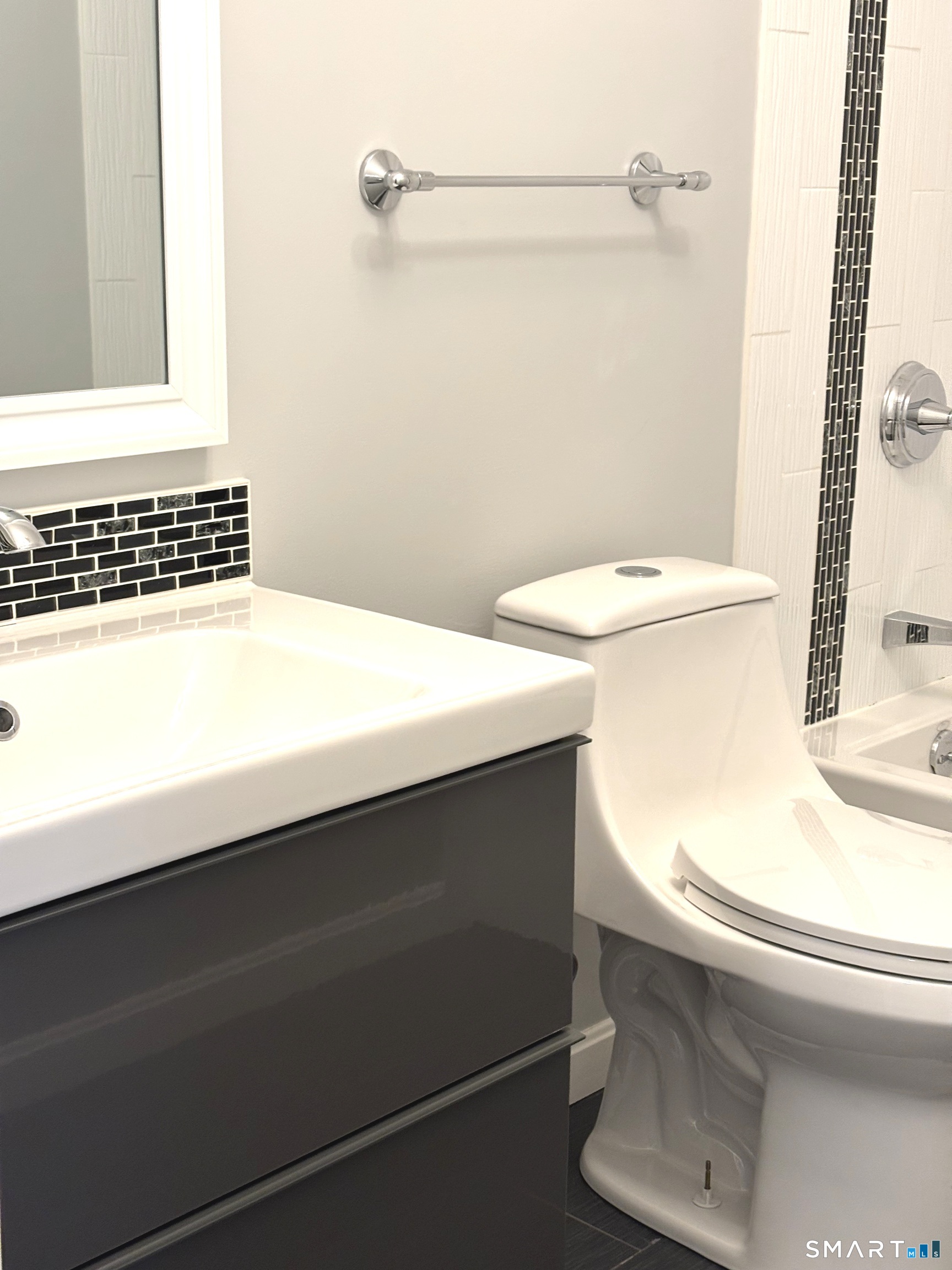 19 Greenbriar Drive Farmington CT 06032