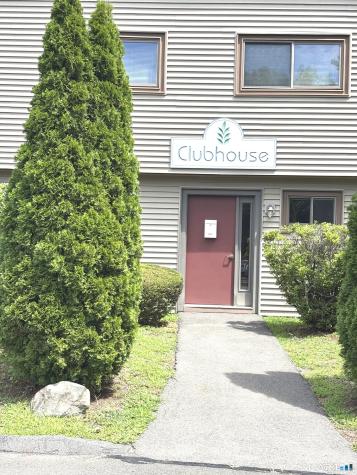 19 Greenbriar Drive Farmington CT 06032