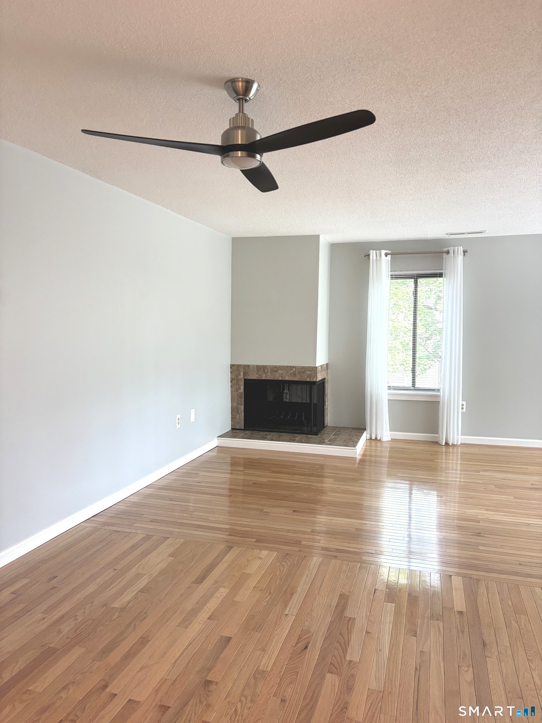 19 Greenbriar Drive Farmington CT 06032