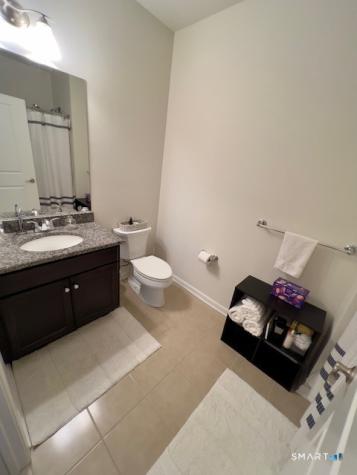 423 Center Meadow Lane Danbury CT 06810