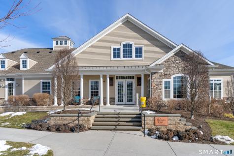 423 Center Meadow Lane Danbury CT 06810
