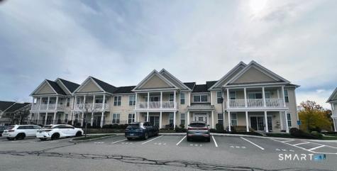 423 Center Meadow Lane Danbury CT 06810