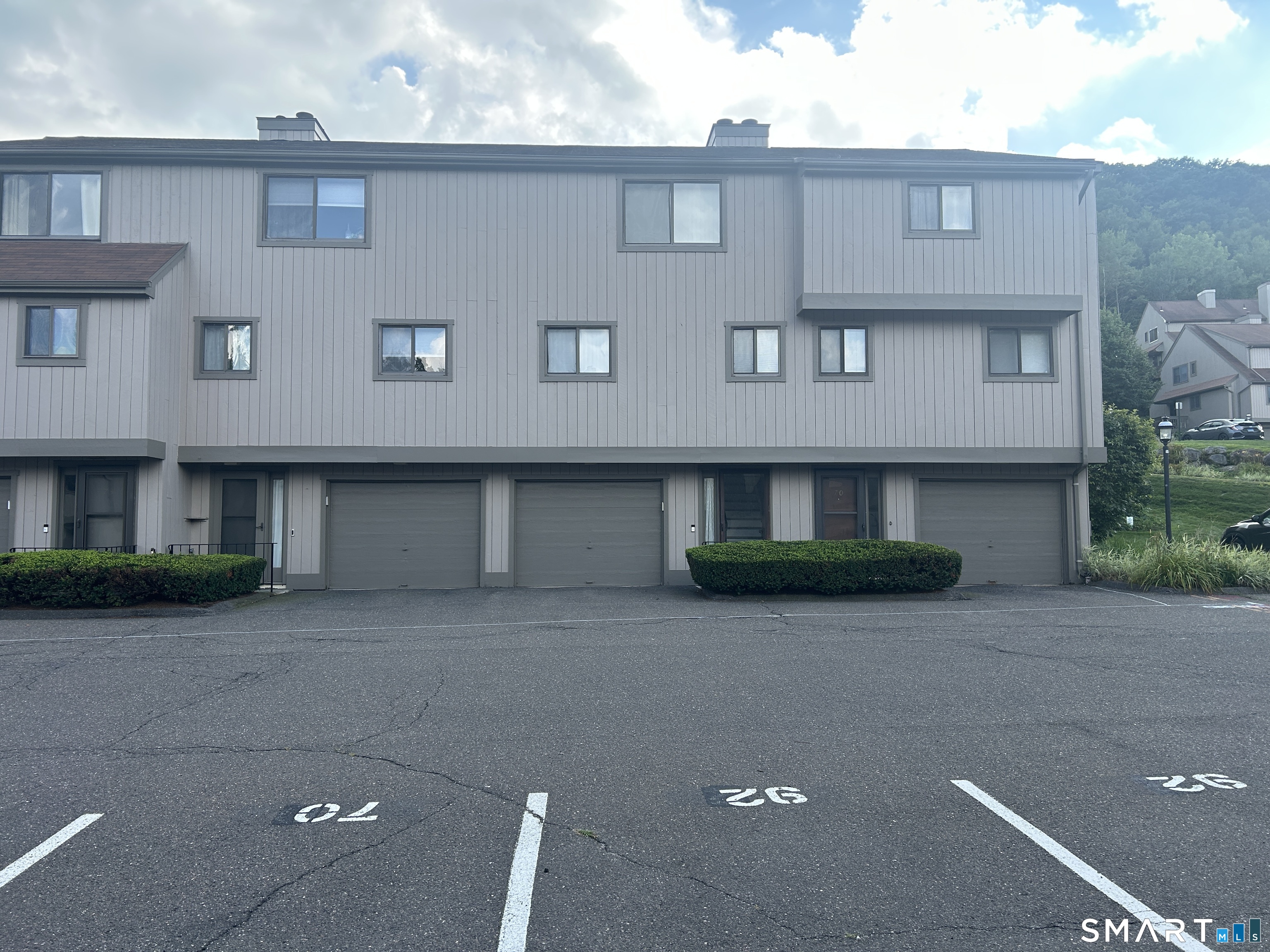 71 Dorchester Court Beacon Falls CT 06403