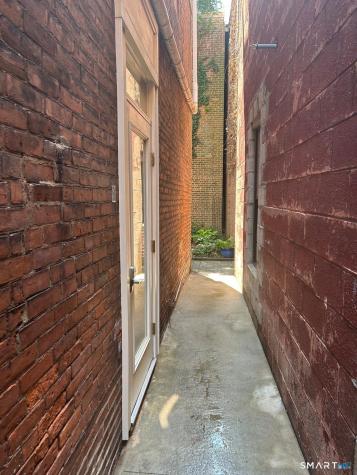 844 Grand Avenue New Haven CT 06511