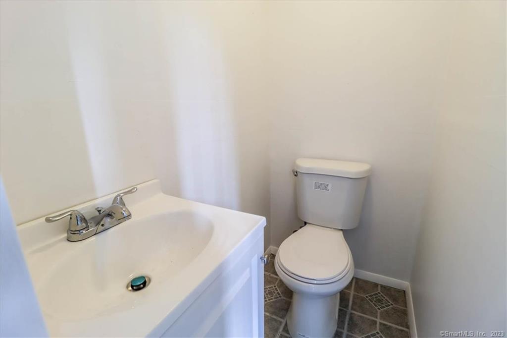 14 Poplar Street New Milford CT 06776