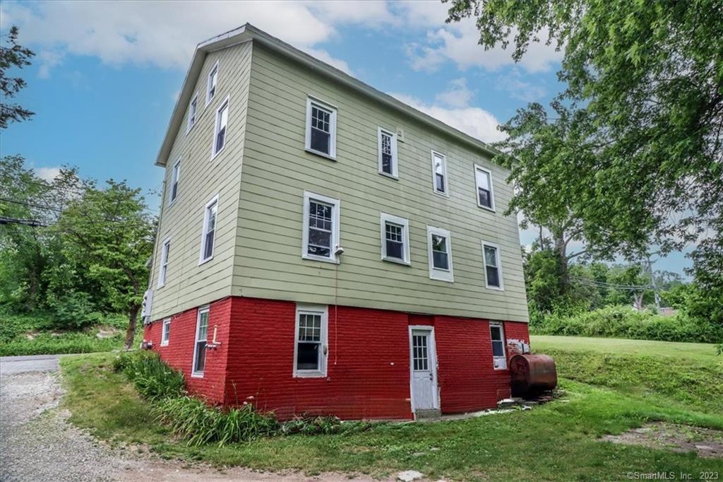 14 Poplar Street New Milford CT 06776
