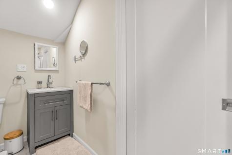 462 Glendale Avenue Bridgeport CT 06606