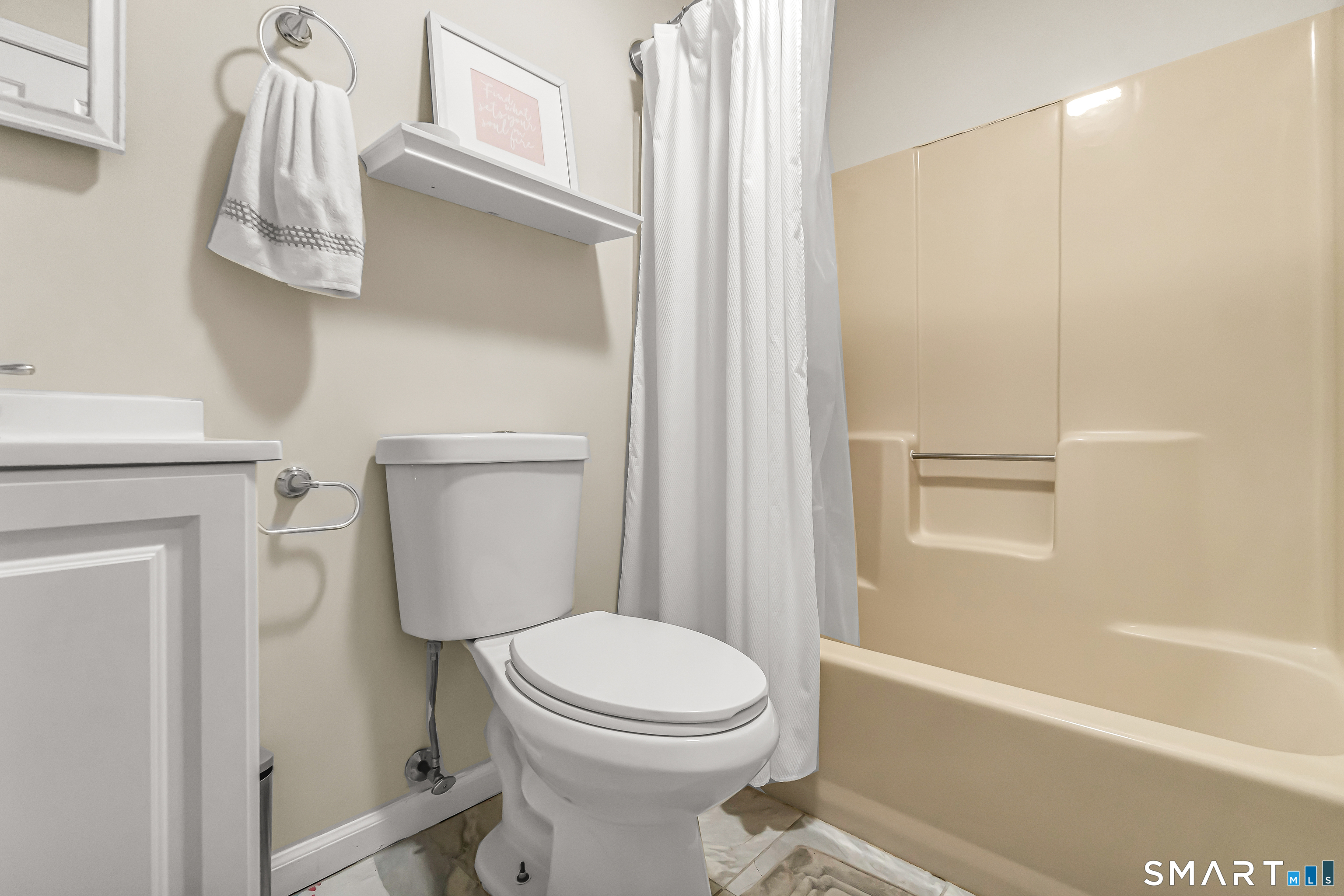 462 Glendale Avenue Bridgeport CT 06606