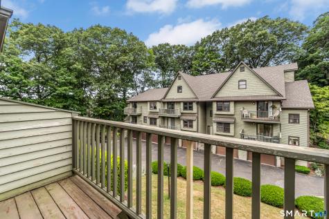 462 Glendale Avenue Bridgeport CT 06606