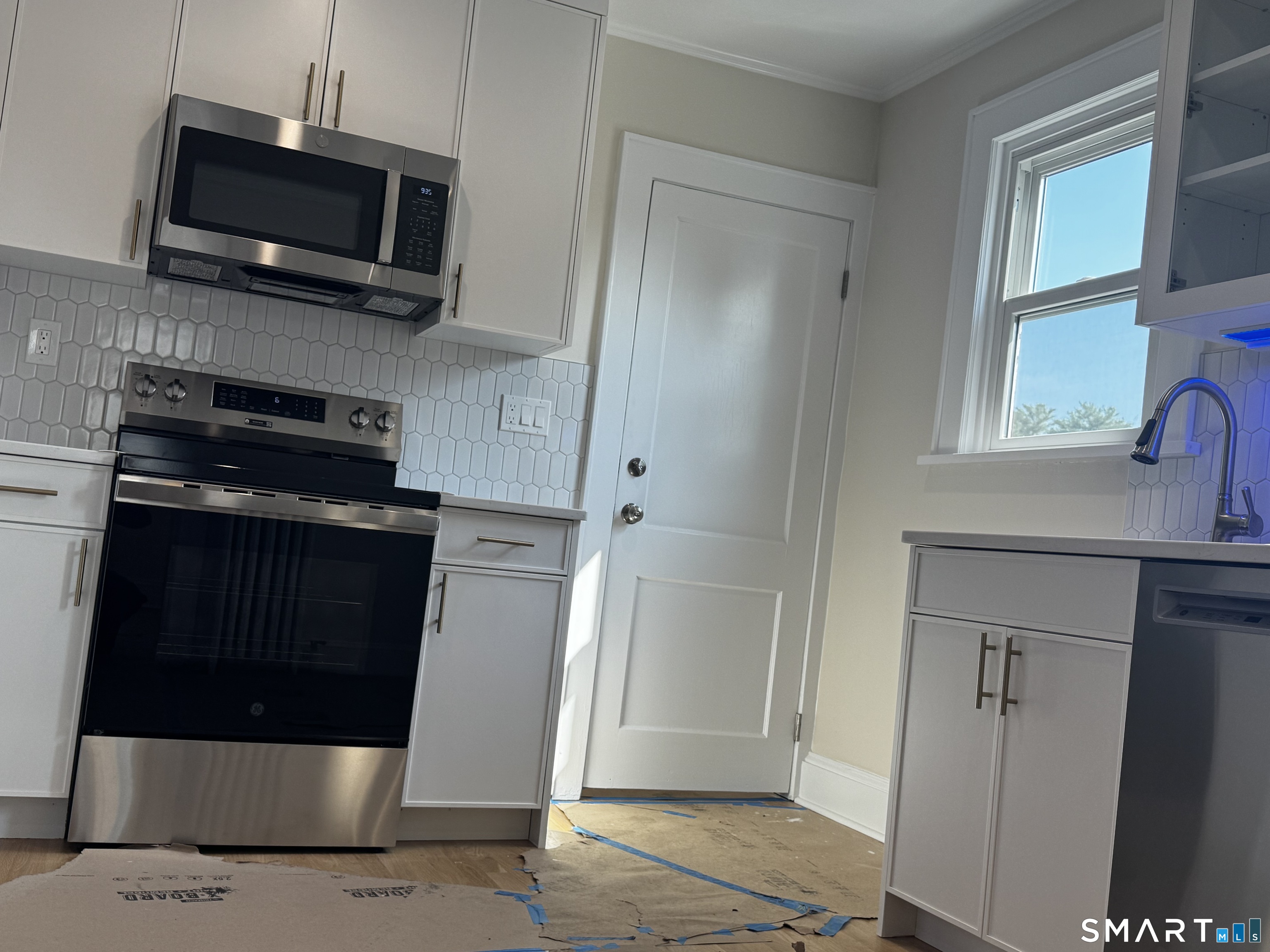 44-46 Lorraine Terrace Bridgeport CT 06604