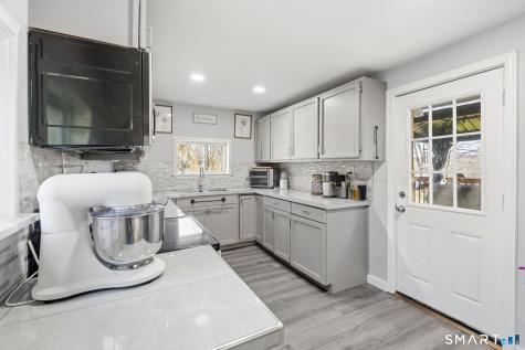 226 Pumpkin Hill Road Groton CT 06355