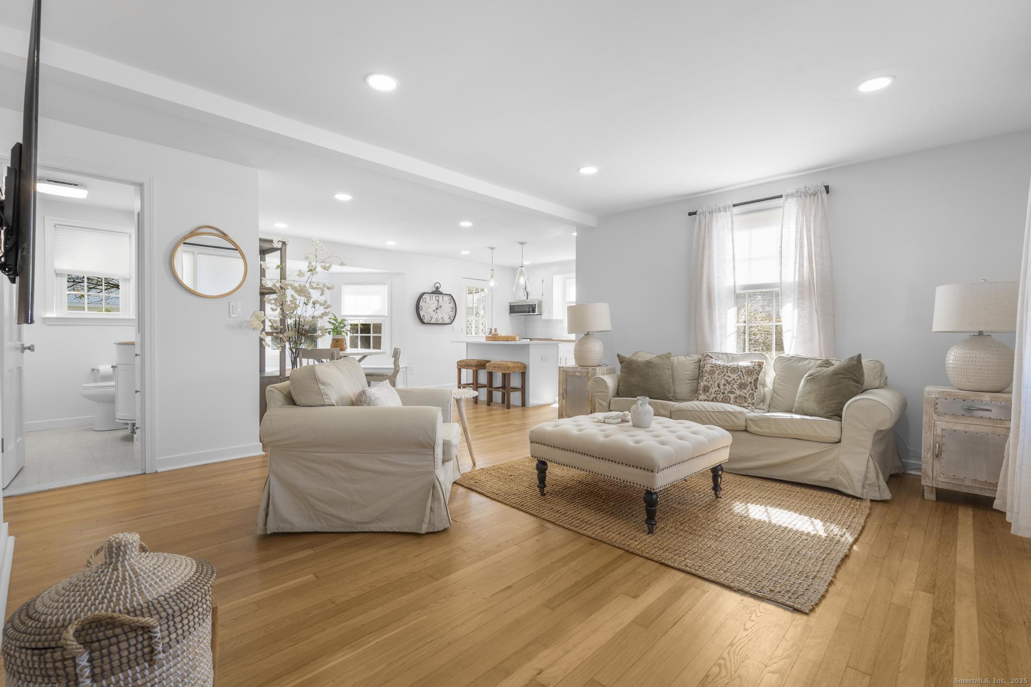 27 Reef Court Fairfield CT 06824