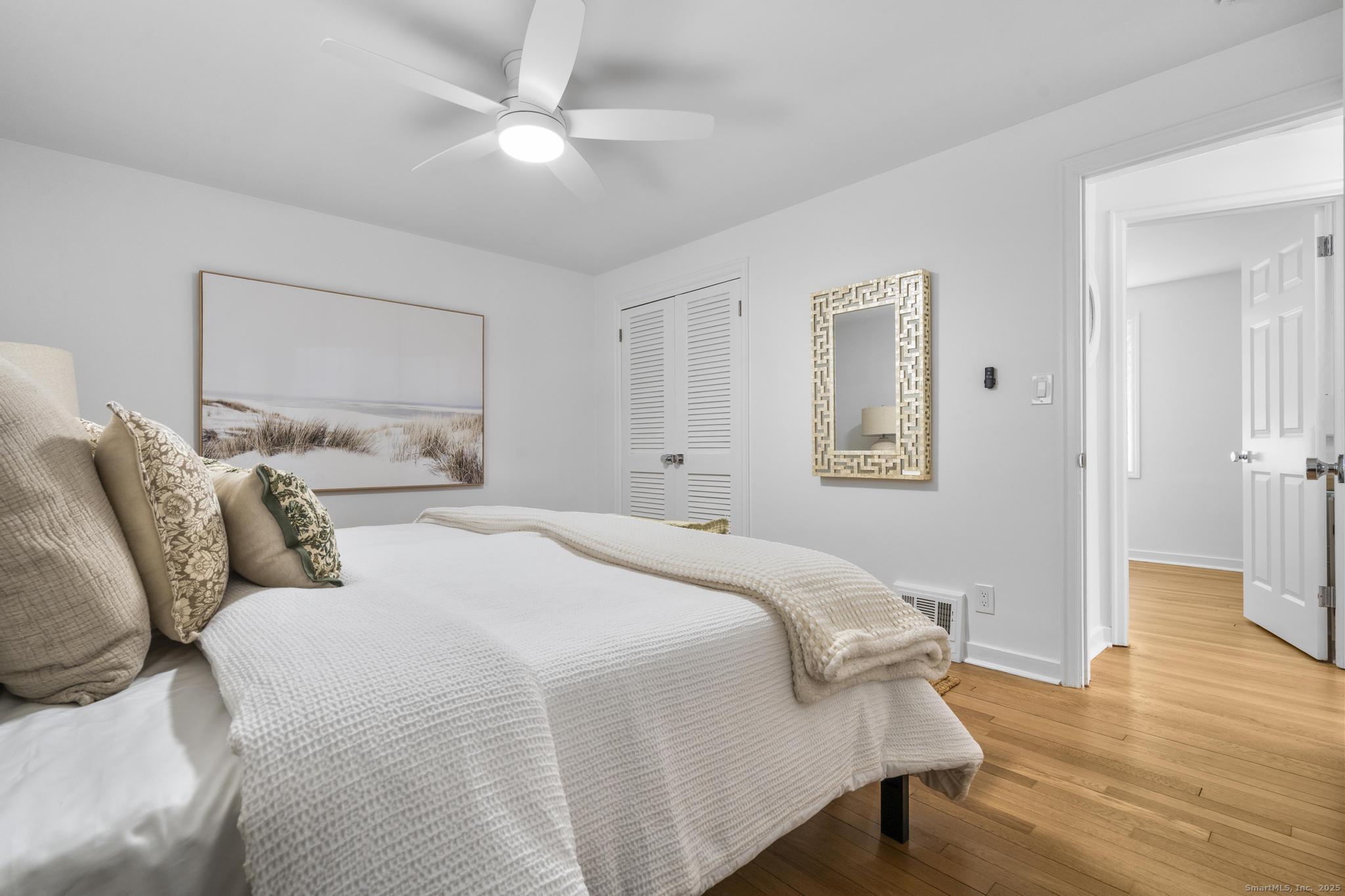 27 Reef Court Fairfield CT 06824