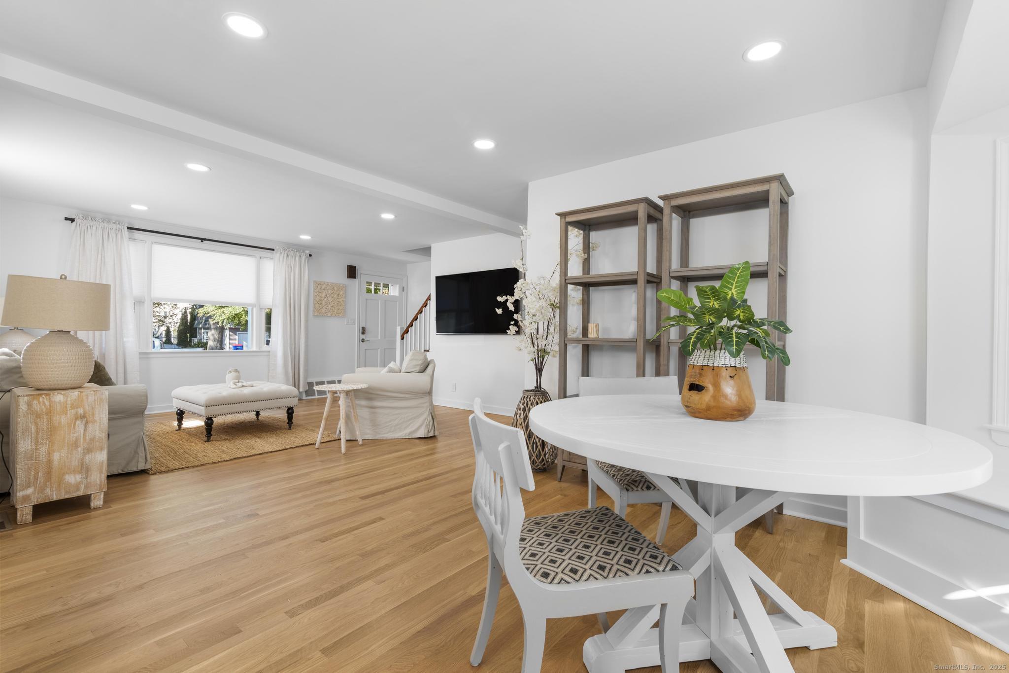 27 Reef Court Fairfield CT 06824