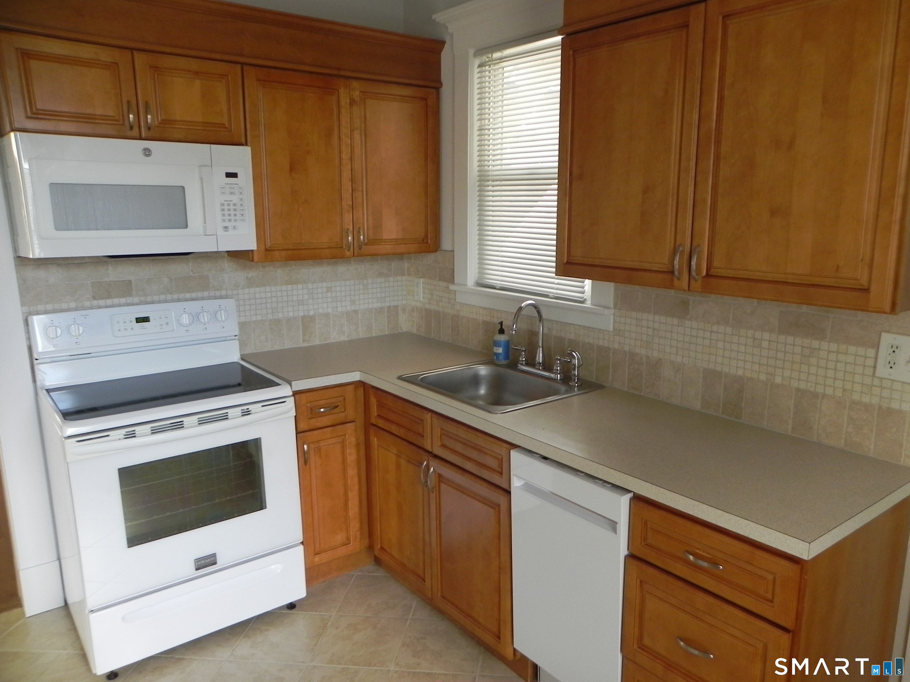 21 Edlie Avenue Norwalk CT 06855