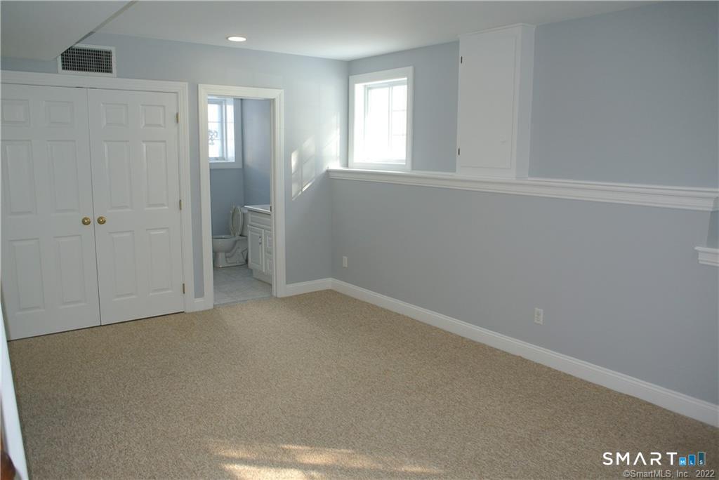 1260 Cutspring Road Stratford CT 06614