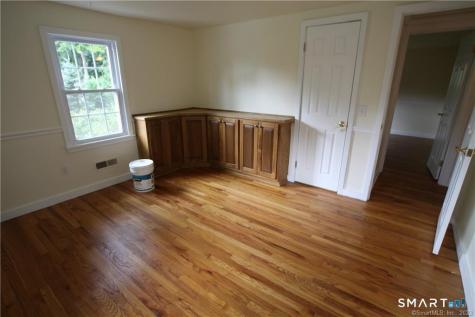 6 Cherry Lane Brookfield CT 06804