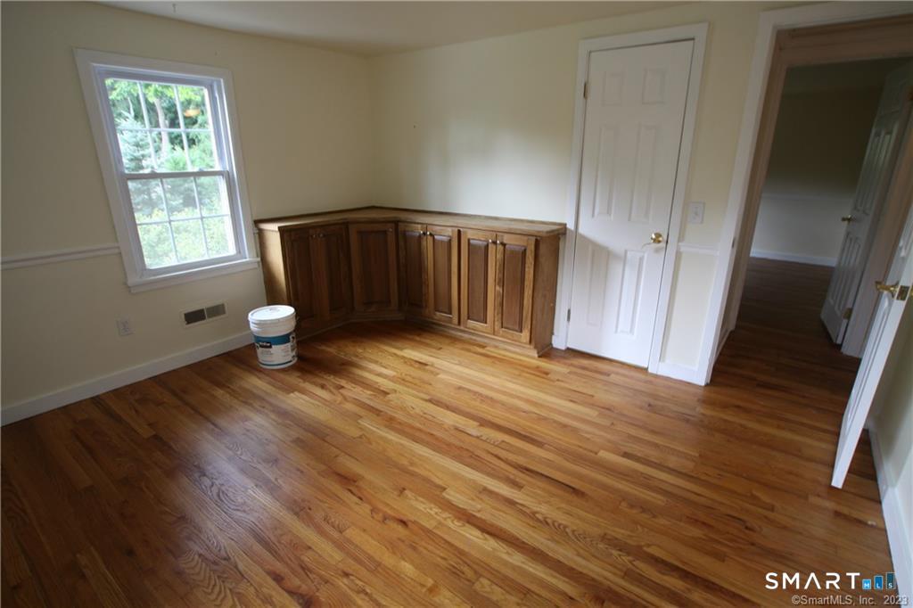 6 Cherry Lane Brookfield CT 06804