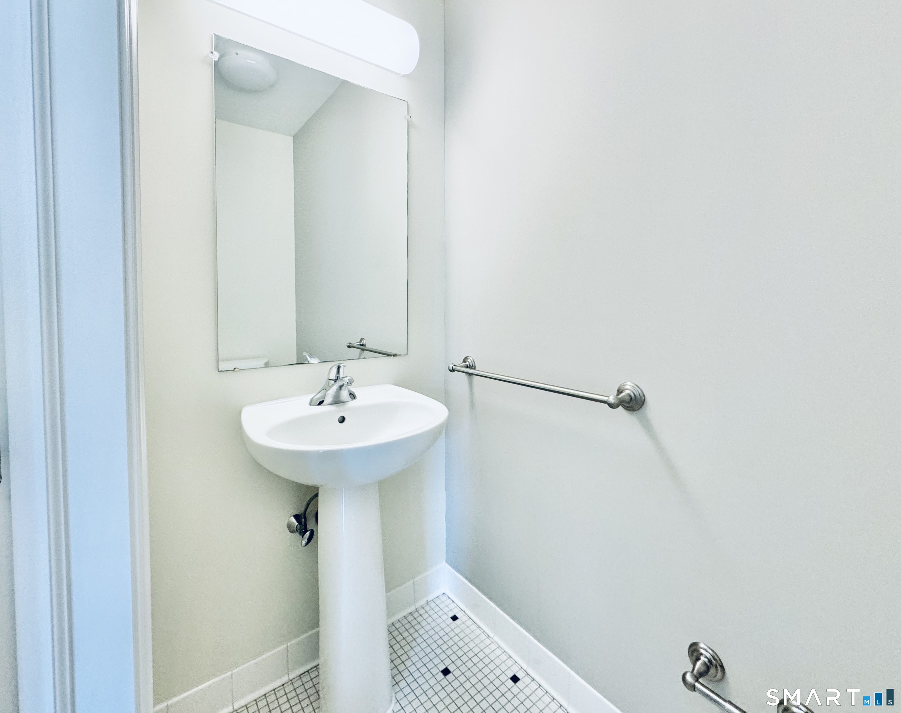 7 Birch Drive Stamford CT 06902