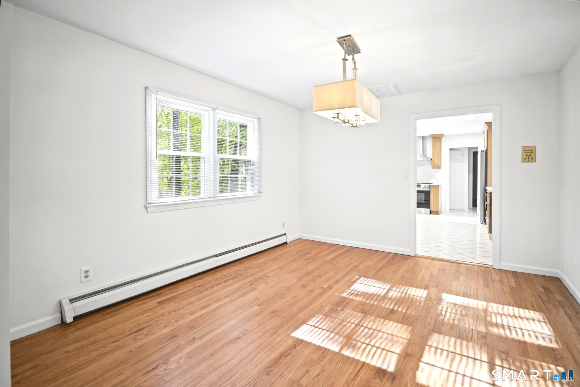 6 Redcoat Lane Trumbull CT 06611